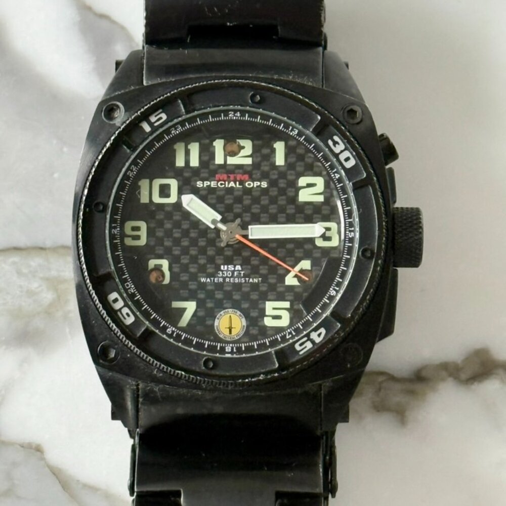 MTM SPECIAL OPS Black Quartz Men's Wristwatch with Case & Papers Authentic